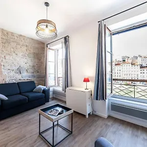 renovated-apartment-saone-view-in-the-heart-of-the.hotels-rhonealpes.com/