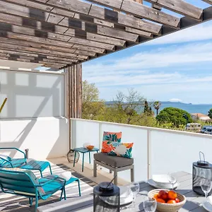 Appartement Vue 50m Des Salins Piscine 2 Parkings Terrasse, Hyères