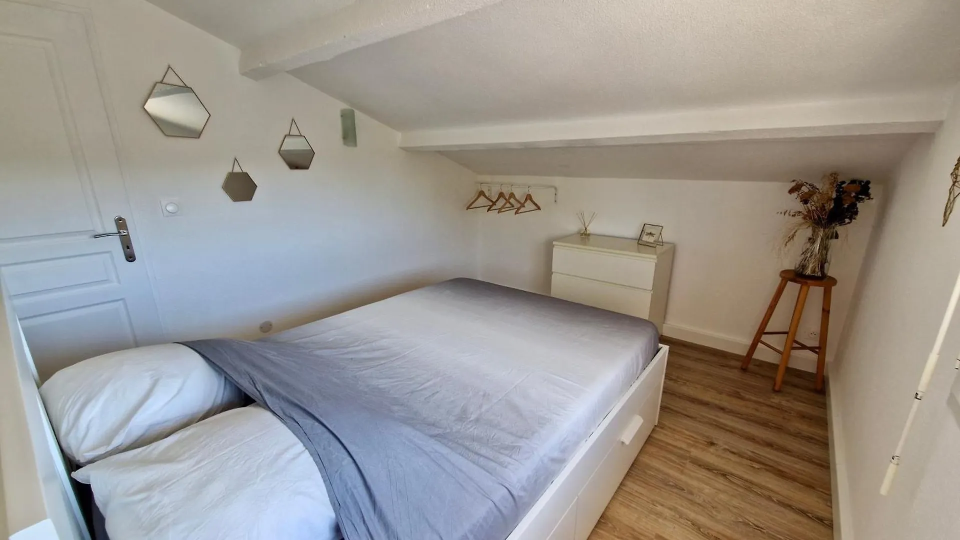 Les Flamants Roses De La Capte T2 Hyeres Apartment